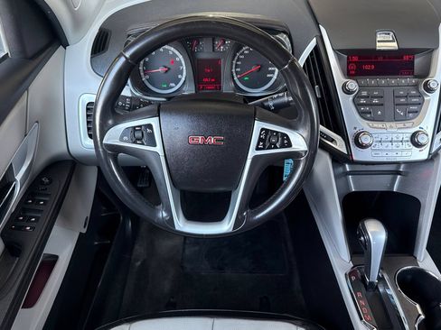 Used 2010 GMC Terrain SLT AWD/4WD image 15