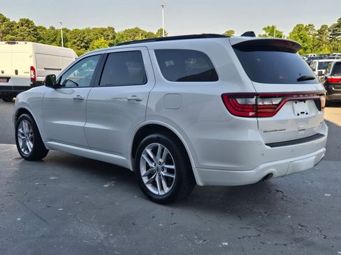 Used 2023 Dodge Durango GT RWD image 5