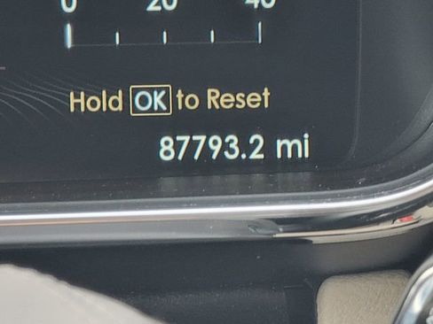 Used 2020 Lincoln Continental Standard w/ Premium Package image 36