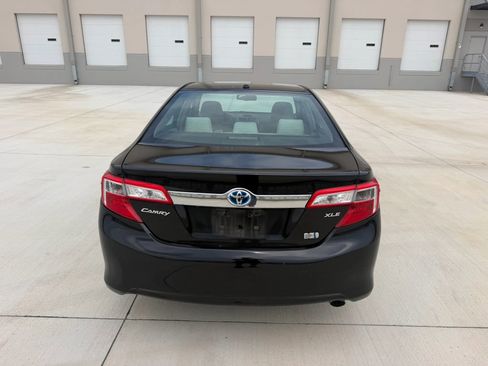 Used 2012 Toyota Camry XLE w/ Convenience Pkg FWD image 7
