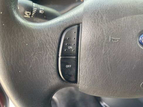 Used 2006 Ford E-150 and Econoline 150 Wagon image 49