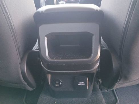 Used 2025 Ford Ranger XLT w/ Trailer Tow Package RWD image 14