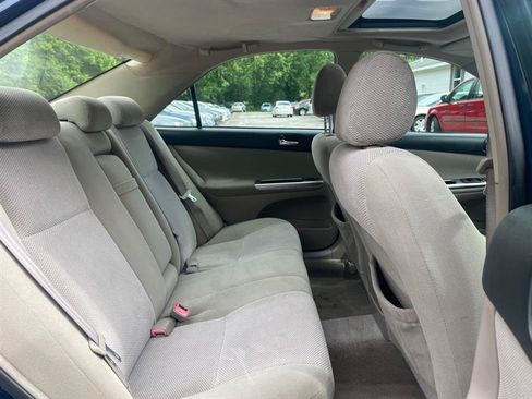 Used 2005 Toyota Camry LE FWD image 28