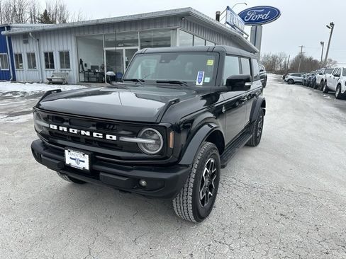 Used 2023 Ford Bronco Outer Banks image 9