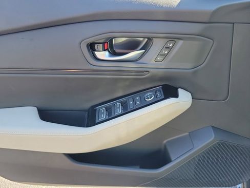 Used 2025 Honda Accord Touring image 20