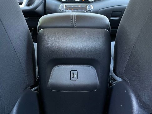 Used 2025 Nissan Sentra SV FWD image 27