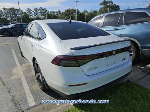 Used 2024 Honda Accord Sport image 9