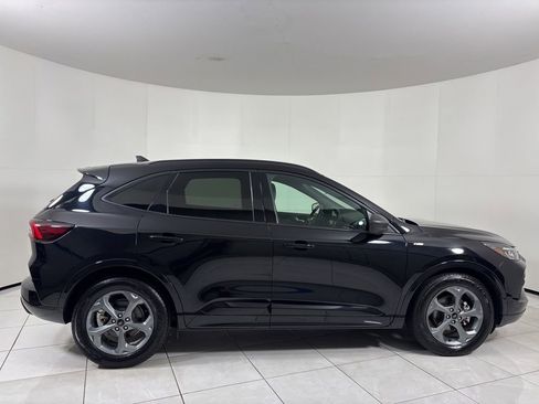 Used 2023 Ford Escape ST-Line image 6