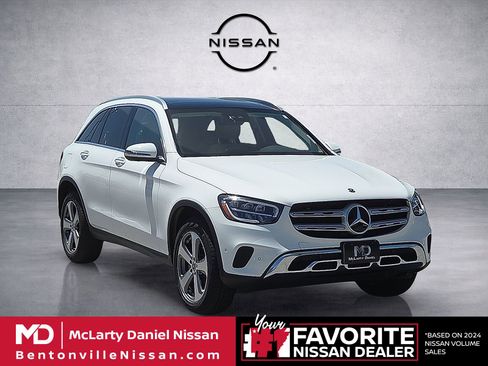Used 2022 Mercedes-Benz GLC 300 4MATIC w/ Premium Package Lite image 1