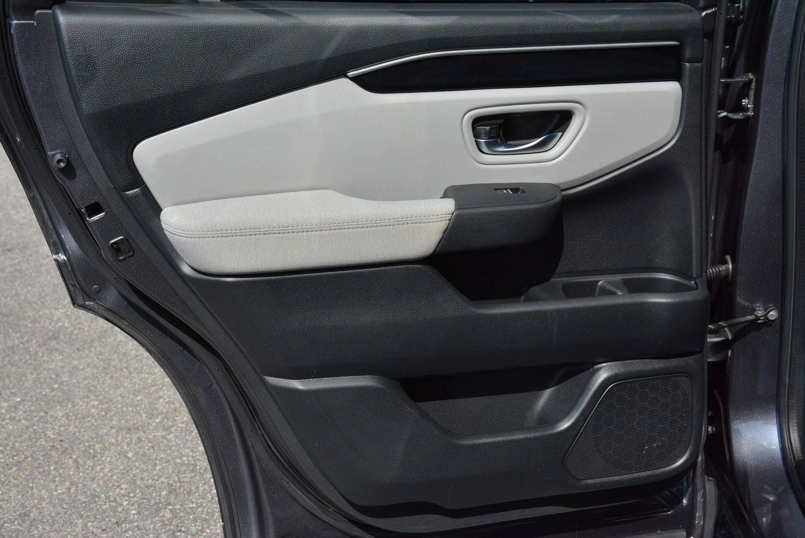 Used 2023 Honda Pilot LX image 16
