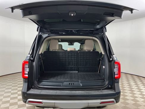 Certified 2024 Ford Expedition Limited image 32