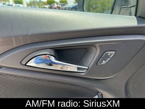 Used 2024 Chevrolet Malibu LT image 12