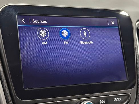 Used 2023 Chevrolet Malibu LS FWD image 29