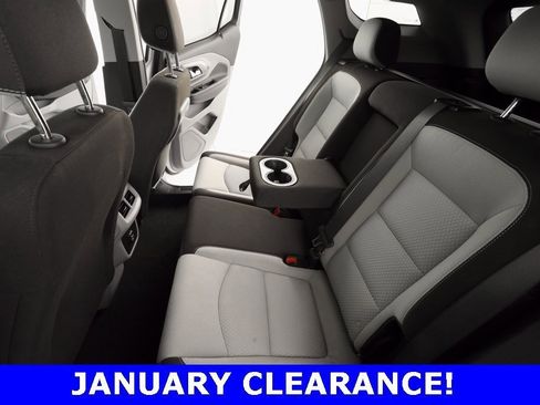 Used 2023 GMC Terrain SLE w/ Driver Convenience Package image 14