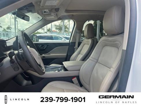 Used 2024 Lincoln Aviator Reserve w/ Equipment Group 201A RWD image 12