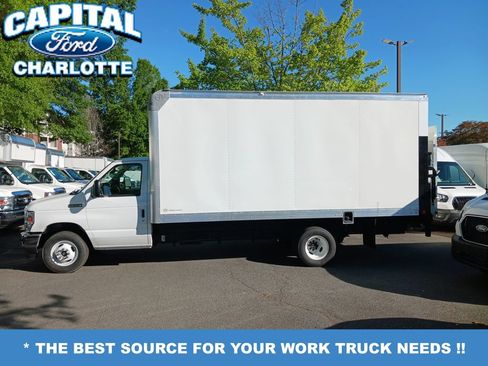 New 2027 Ford E-350 and Econoline 350 Super Duty w/ Power Equipment Group RWD image 2