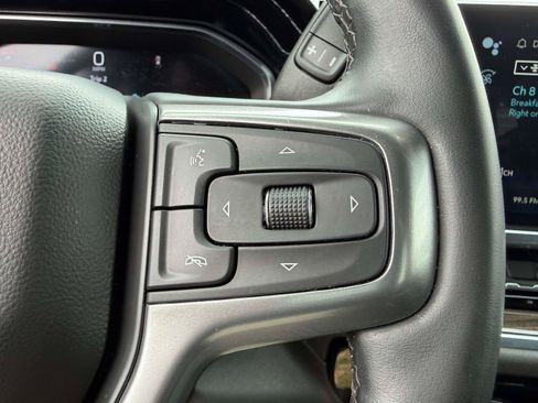 Used 2024 Chevrolet Silverado 1500 LT AWD/4WD image 8