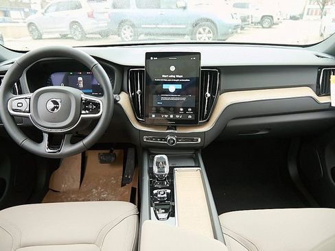New 2026 Volvo XC60 B5 Plus w/ Protection Package Premier image 25