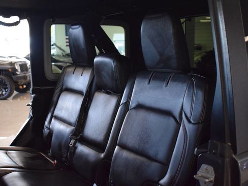 Used 2018 Jeep Wrangler Unlimited Rubicon image 62