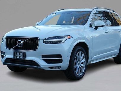 Used 2017 Volvo XC90 T6 Momentum w/ Vision Package