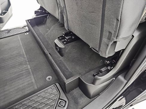 Used 2022 RAM 1500 Limited image 17