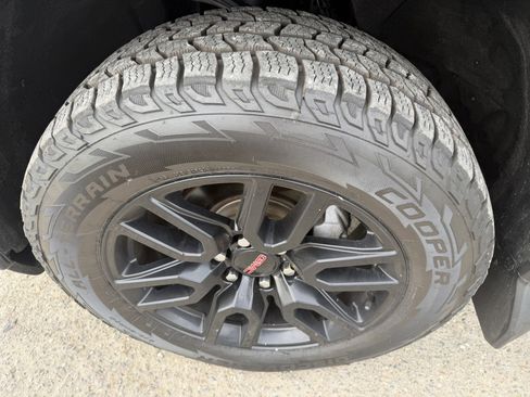 Used 2019 GMC Sierra 1500 Elevation image 32