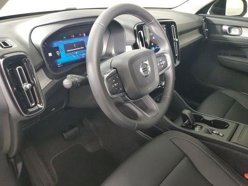 Used 2026 Volvo XC40 B5 Core w/ Climate Package AWD/4WD image 22