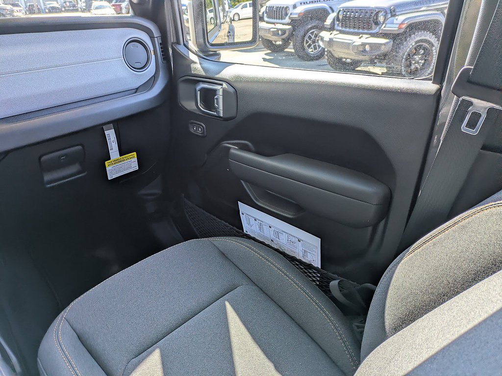 New 2026 Jeep Gladiator Sport AWD/4WD image 18