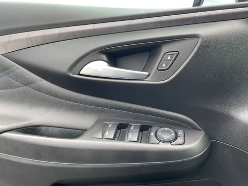 Used 2025 Buick Envista Sport Touring image 20