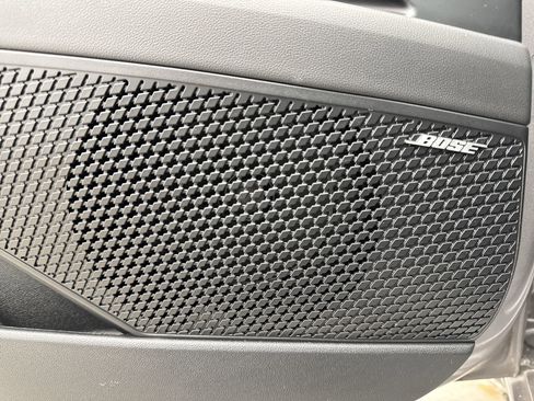 Used 2023 Hyundai Elantra Limited image 17