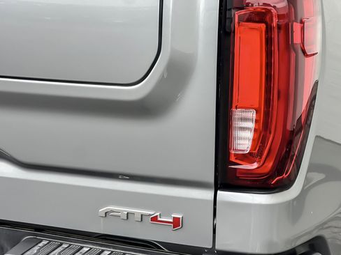 Used 2025 GMC Sierra 1500 AT4 image 26