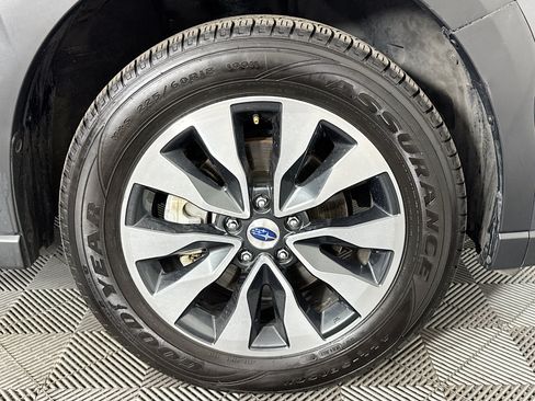 Used 2024 Subaru Outback Limited AWD/4WD image 30