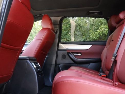 Used 2025 MAZDA CX-70 Plug-In Hybrid w/ Premium Plus image 10