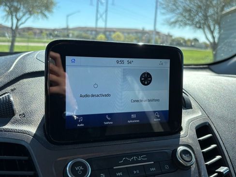 Used 2023 Ford Transit Connect XLT image 8