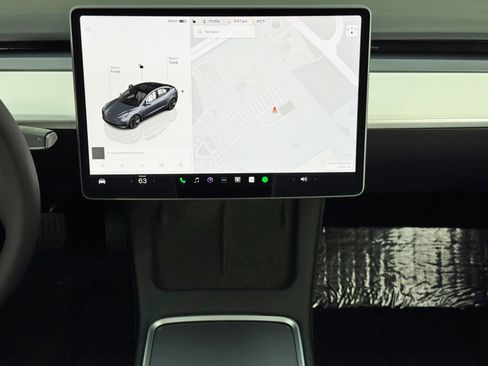 Used 2023 Tesla Model 3 Standard Range image 21