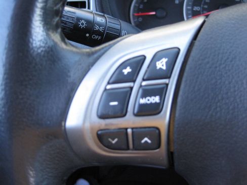 Used 2011 Subaru Impreza Outback Sport image 34