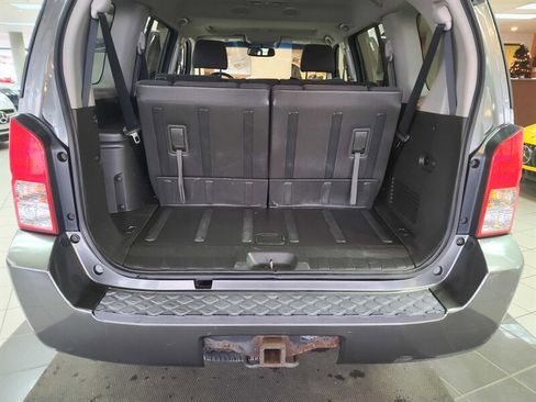 Used 2006 Nissan Pathfinder SE w/ (P01) Se Premium Pkg image 20