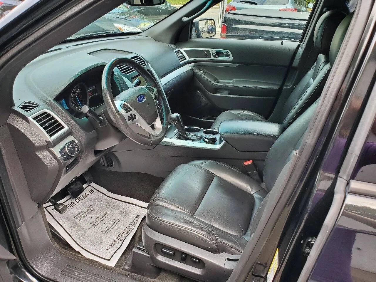 Used 2013 Ford Explorer XLT AWD/4WD image 3