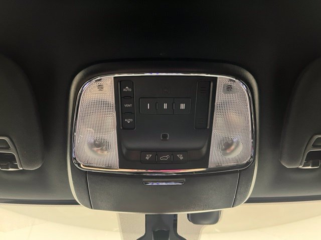 Used 2021 Jeep Grand Cherokee Laredo X AWD/4WD image 37
