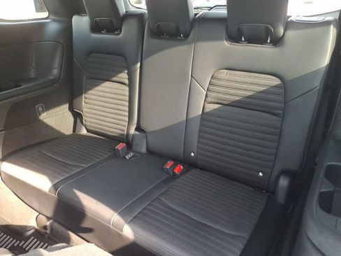 Used 2025 Nissan Pathfinder Rock Creek AWD/4WD image 12
