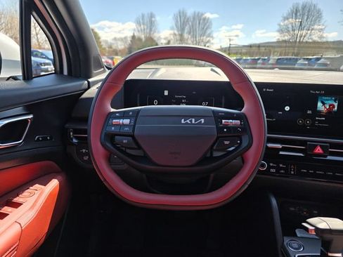 New 2026 Kia Sportage SX AWD/4WD image 26