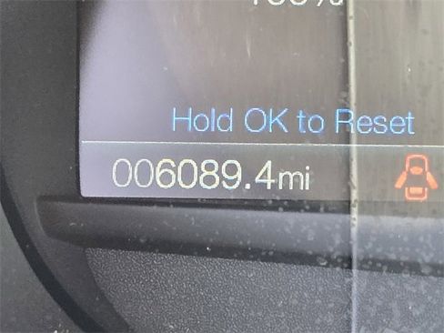 Used 2024 Ford Edge SE w/ Black Appearance Package image 27