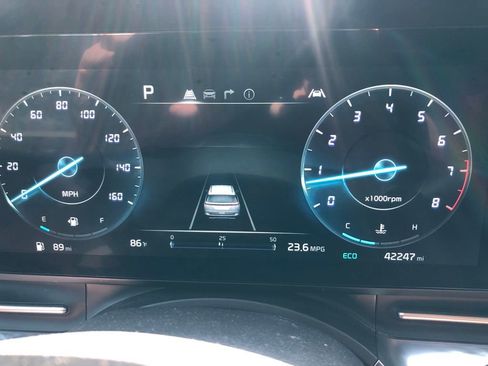 Used 2024 Kia Carnival SX Prestige FWD image 7