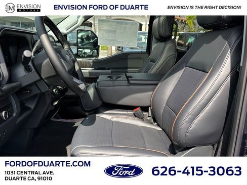 New 2025 Ford F250 Lariat w/ Chrome Package image 12