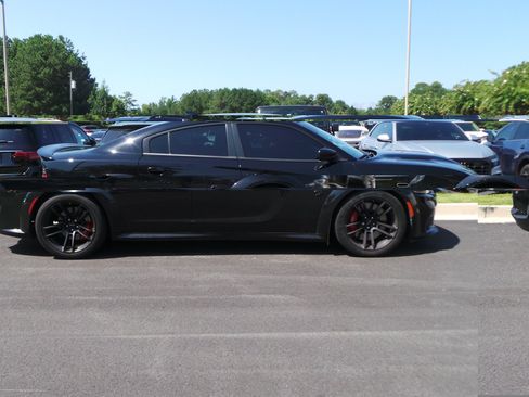 Used 2023 Dodge Charger SRT Hellcat w/ Harman/Kardon Audio Group RWD image 5