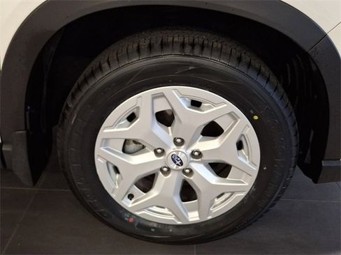 Certified 2023 Subaru Forester image 7
