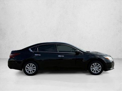 Used 2018 Nissan Altima 2.5 S w/ S Convenience Package FWD image 4
