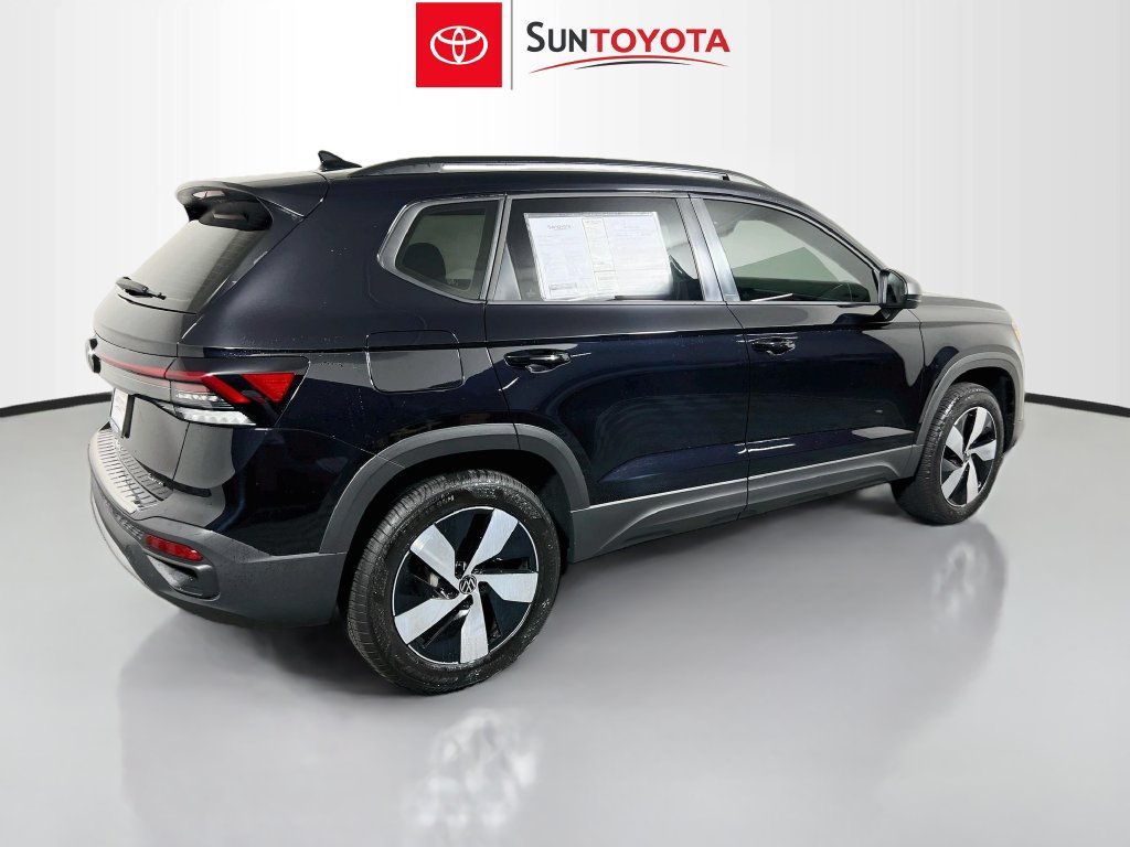 Used 2025 Volkswagen Taos S AWD/4WD image 3