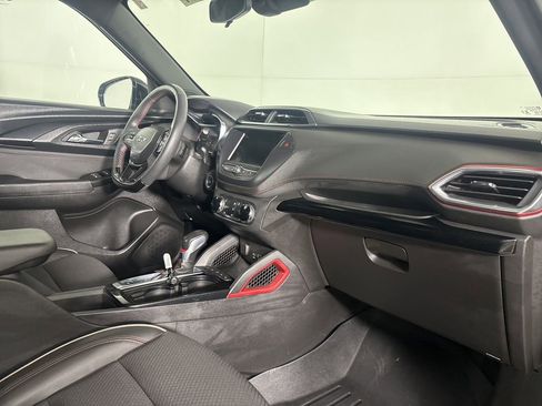 Used 2023 Chevrolet TrailBlazer RS image 27
