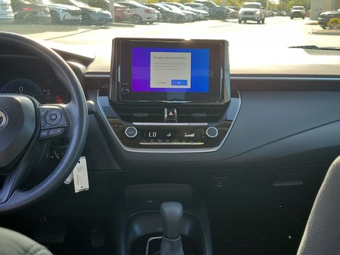 Used 2026 Toyota Corolla LE FWD image 18
